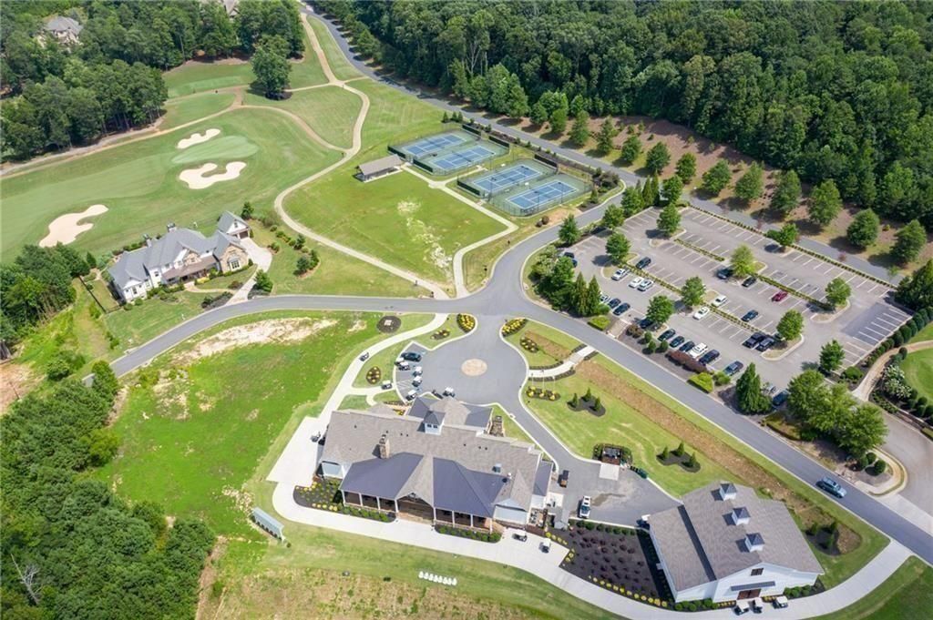 Image 40 of property listing at 227 Traditions Drive, Alpharetta, GA 30004