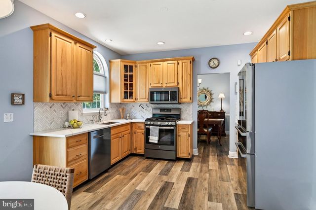 2200 CLAYMONT DR, Quakertown, PA 18951