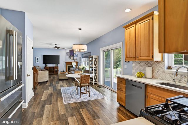 2200 CLAYMONT DR, Quakertown, PA 18951