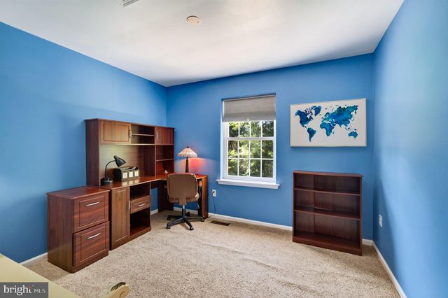 2200 CLAYMONT DR, Quakertown, PA 18951