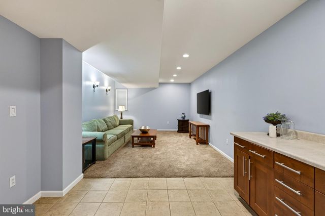 2200 CLAYMONT DR, Quakertown, PA 18951