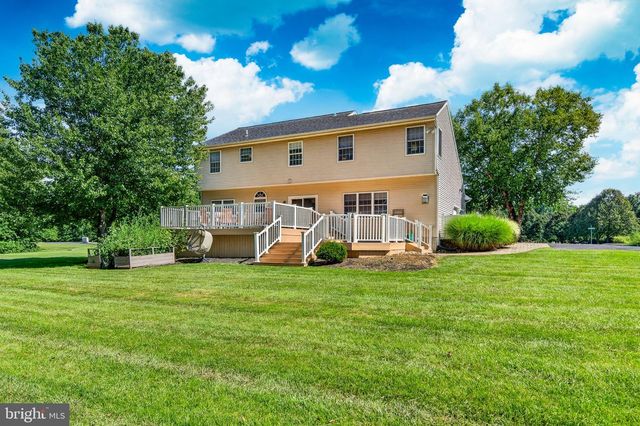 2200 CLAYMONT DR, Quakertown, PA 18951