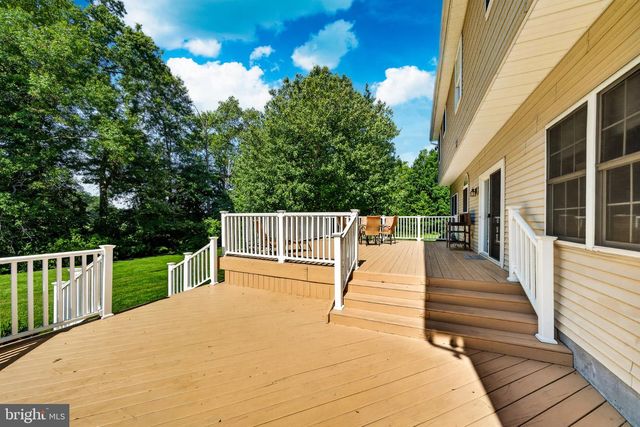 2200 CLAYMONT DR, Quakertown, PA 18951