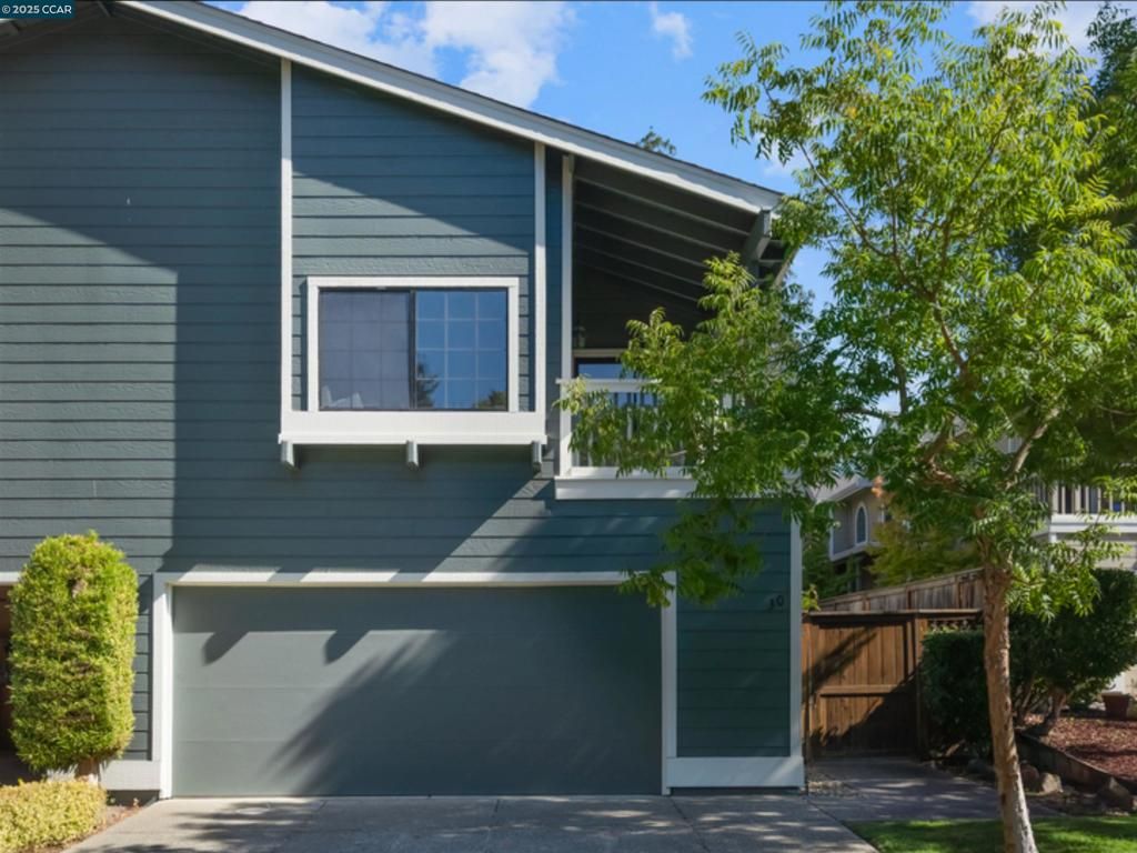30 Hansen Ct, Moraga, CA 94556
