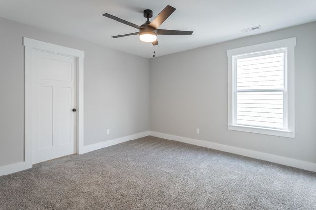 364 Willow Grove Court # 67, Ringgold, GA 30736