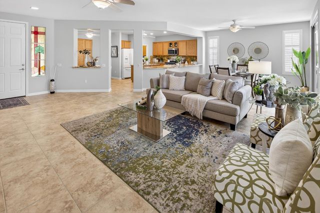 354 Daylily Ln, Lincoln, CA 95648