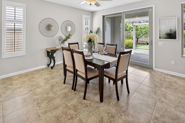 354 Daylily Ln, Lincoln, CA 95648