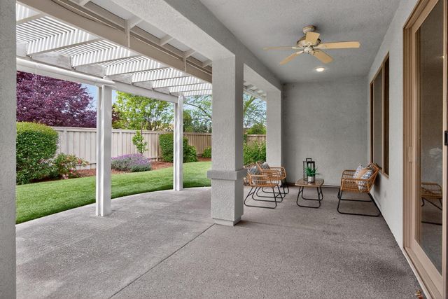 354 Daylily Ln, Lincoln, CA 95648