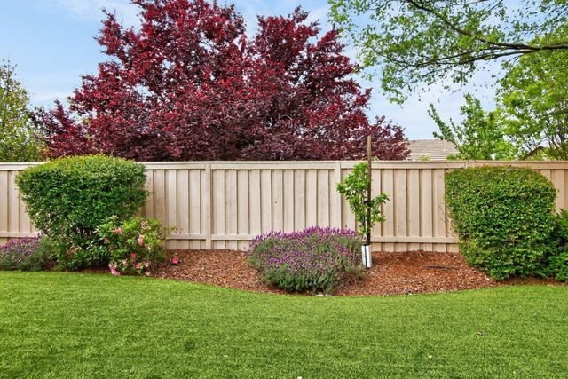 354 Daylily Ln, Lincoln, CA 95648