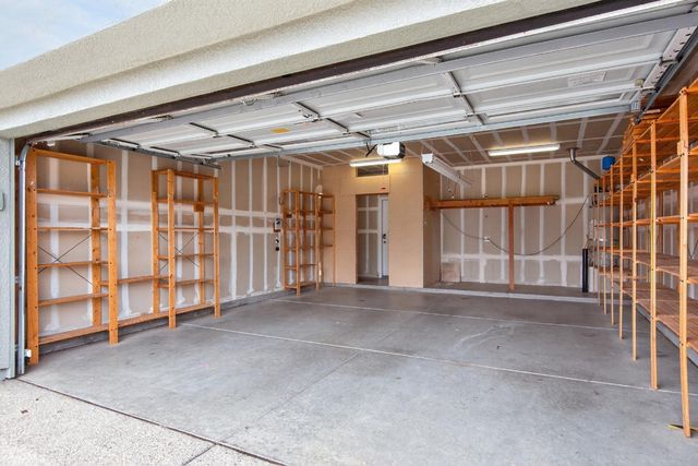 354 Daylily Ln, Lincoln, CA 95648