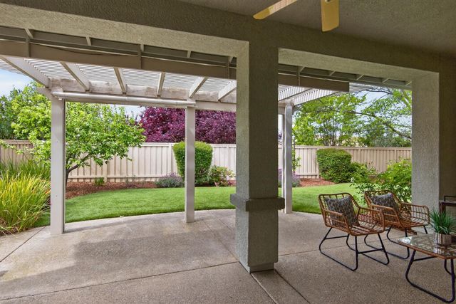 354 Daylily Ln, Lincoln, CA 95648