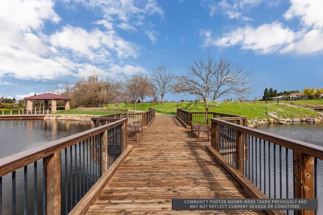 354 Daylily Ln, Lincoln, CA 95648