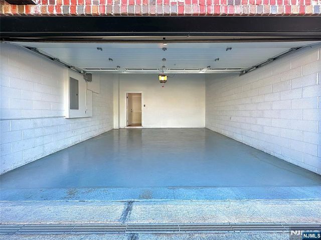 330 8th Street 1, Palisades Park, NJ 07650