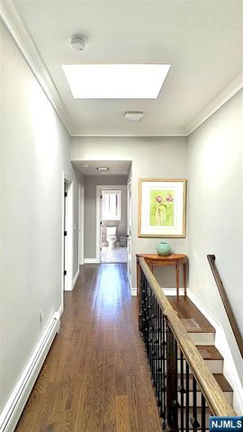 330 8th Street 1, Palisades Park, NJ 07650