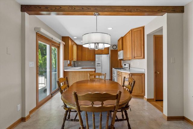 2604 E Dale AVENUE, Cudahy, WI 53110