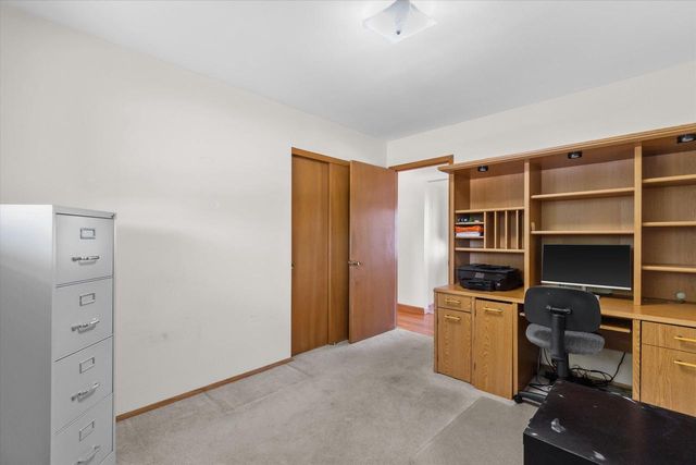 2604 E Dale AVENUE, Cudahy, WI 53110