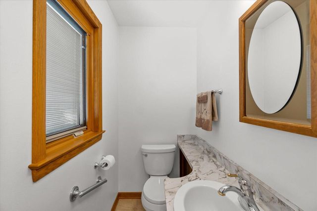 2604 E Dale AVENUE, Cudahy, WI 53110