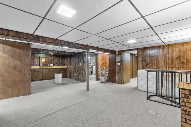 2604 E Dale AVENUE, Cudahy, WI 53110