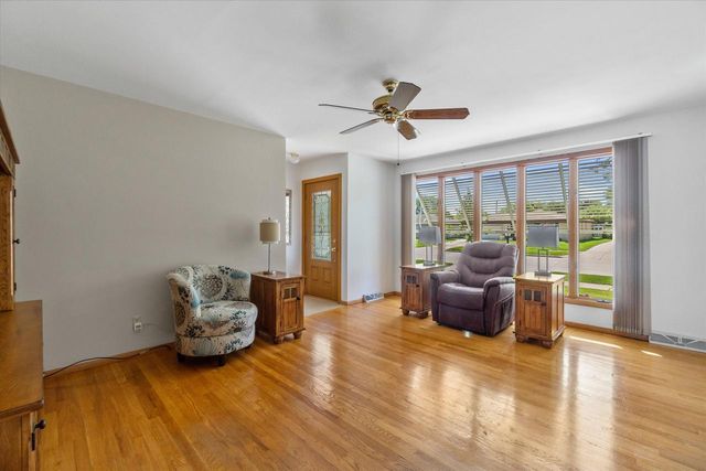2604 E Dale AVENUE, Cudahy, WI 53110