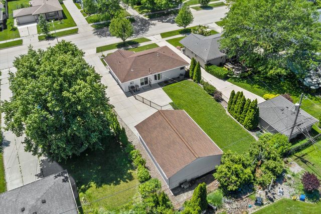2604 E Dale AVENUE, Cudahy, WI 53110