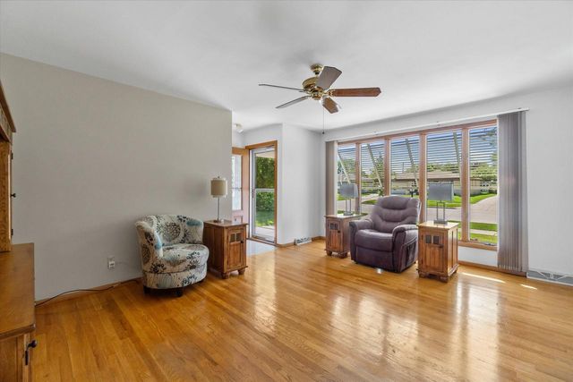 2604 E Dale AVENUE, Cudahy, WI 53110