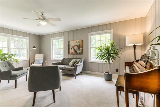 3901 W 57th Terrace, Fairway, KS 66205