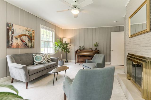 3901 W 57th Terrace, Fairway, KS 66205