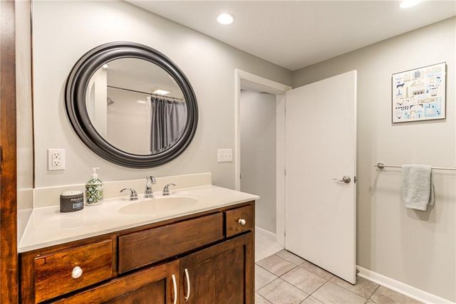 3901 W 57th Terrace, Fairway, KS 66205
