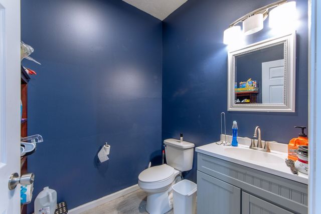 119 N 4TH ST, Selmer, TN 38375