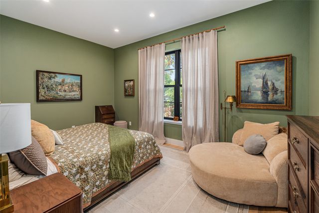 1220 Haines Avenue, Dallas, TX 75208