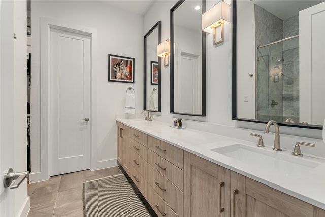 1220 Haines Avenue, Dallas, TX 75208