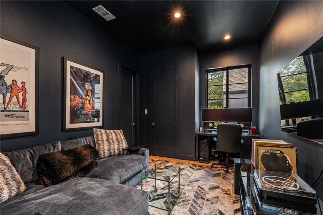 1220 Haines Avenue, Dallas, TX 75208