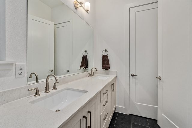1220 Haines Avenue, Dallas, TX 75208
