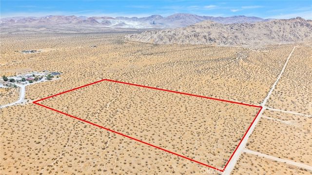1 Los Padres, Apple Valley, CA 92307