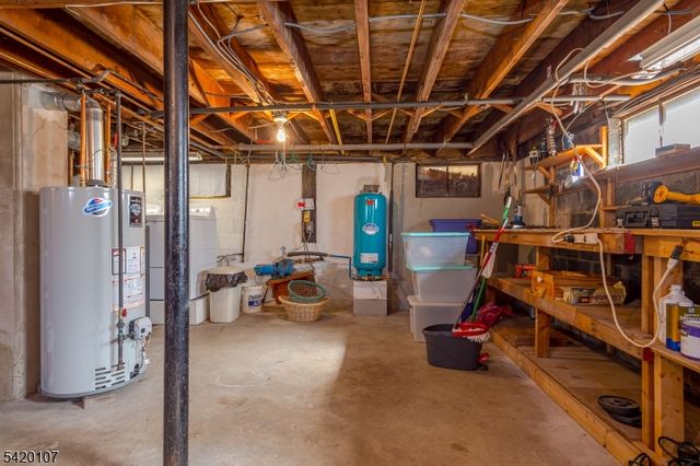 214 Vesper Ave, Middlesex Boro, NJ 08846