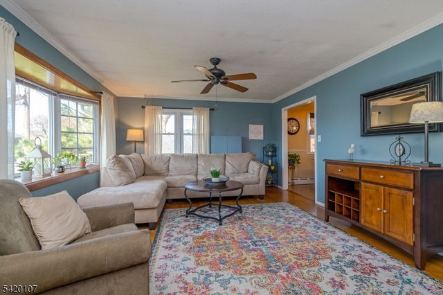 214 Vesper Ave, Middlesex Boro, NJ 08846