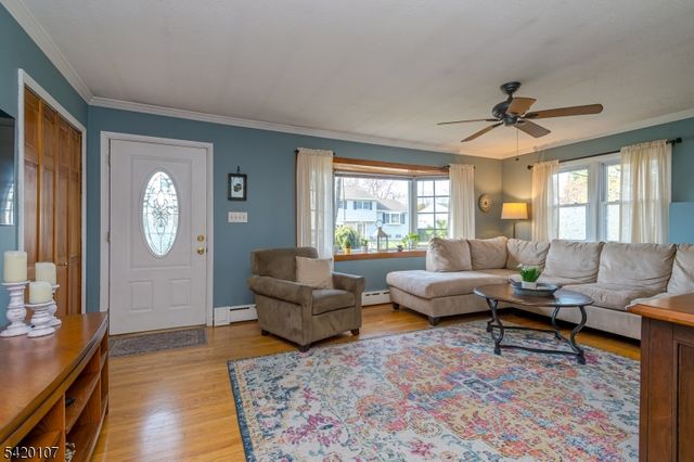 214 Vesper Ave, Middlesex Boro, NJ 08846