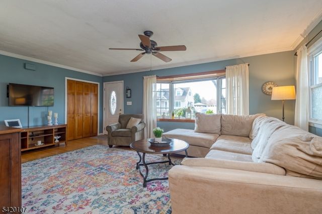 214 Vesper Ave, Middlesex Boro, NJ 08846