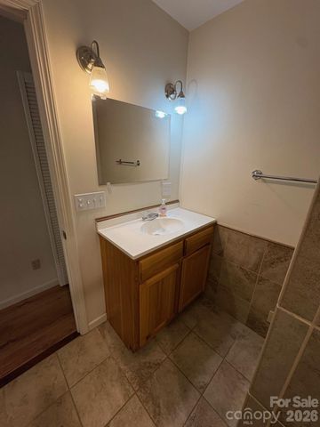 70 Stonegate Trail, Leicester, NC 28748