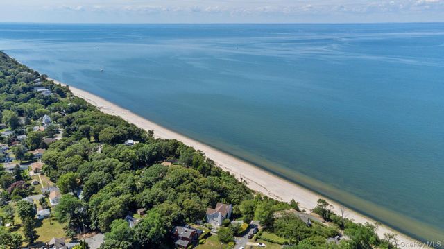 103 Soundview Drive, Rocky Point, NY 11778