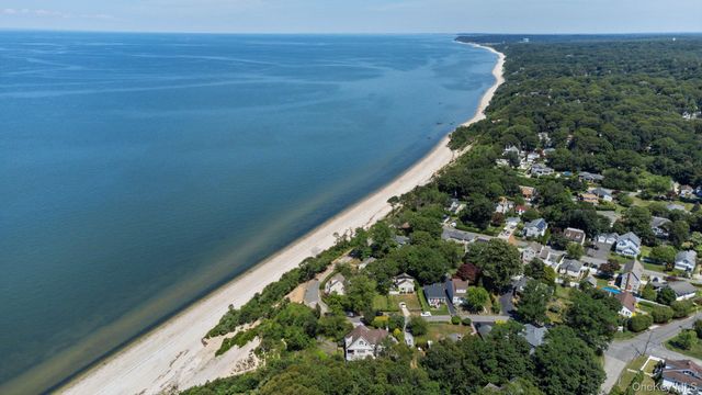 103 Soundview Drive, Rocky Point, NY 11778