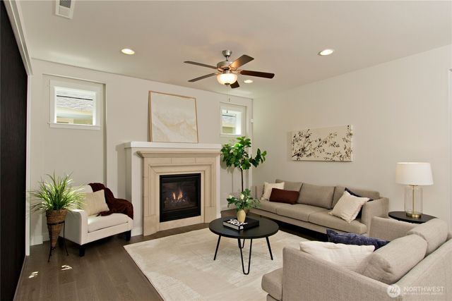 14509 188th Avenue E, Bonney Lake, WA 98391
