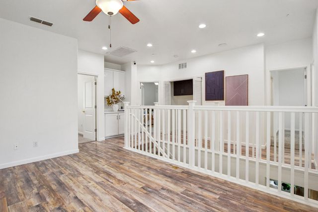 939 Dixieanne Ave, Sacramento, CA 95815