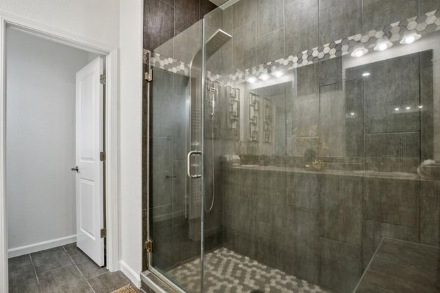 939 Dixieanne Ave, Sacramento, CA 95815