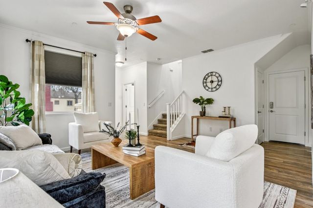 939 Dixieanne Ave, Sacramento, CA 95815