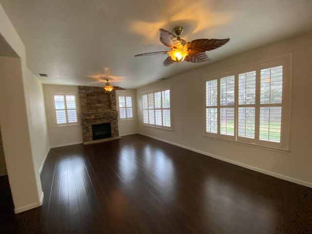 379 John Kamps Way, Ripon, CA 95366