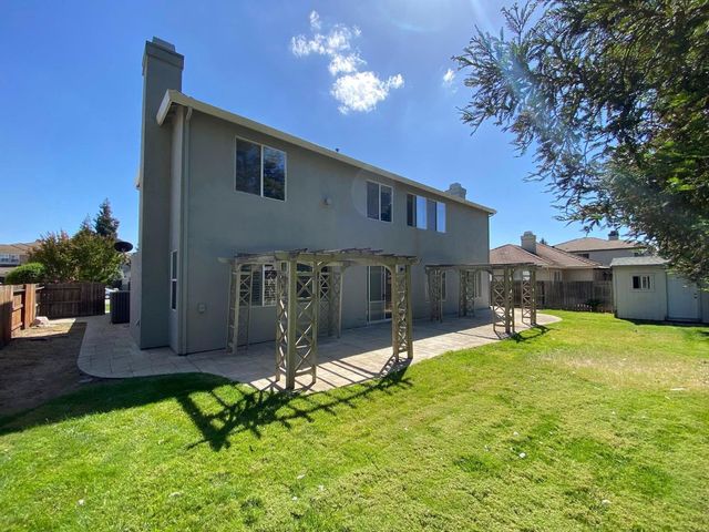 379 John Kamps Way, Ripon, CA 95366