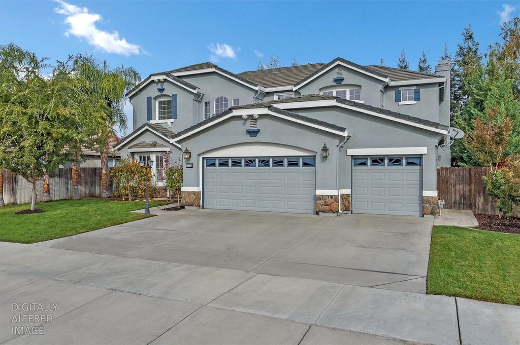 379 John Kamps Way, Ripon, CA 95366
