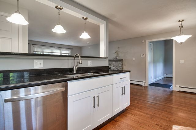 12 Patony Rd, Framingham, MA 01701