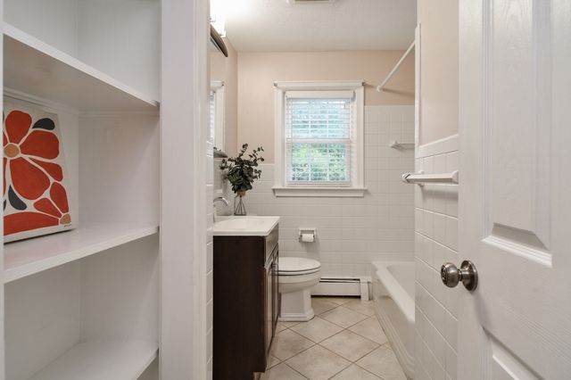 12 Patony Rd, Framingham, MA 01701